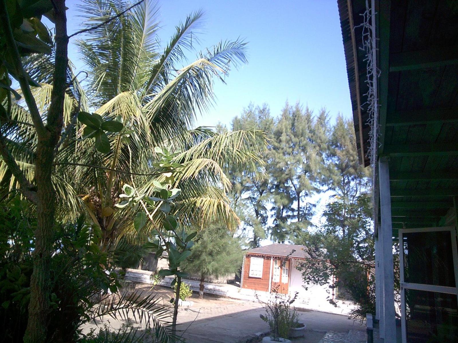 Mangrove Beach Sanyang Exterior foto